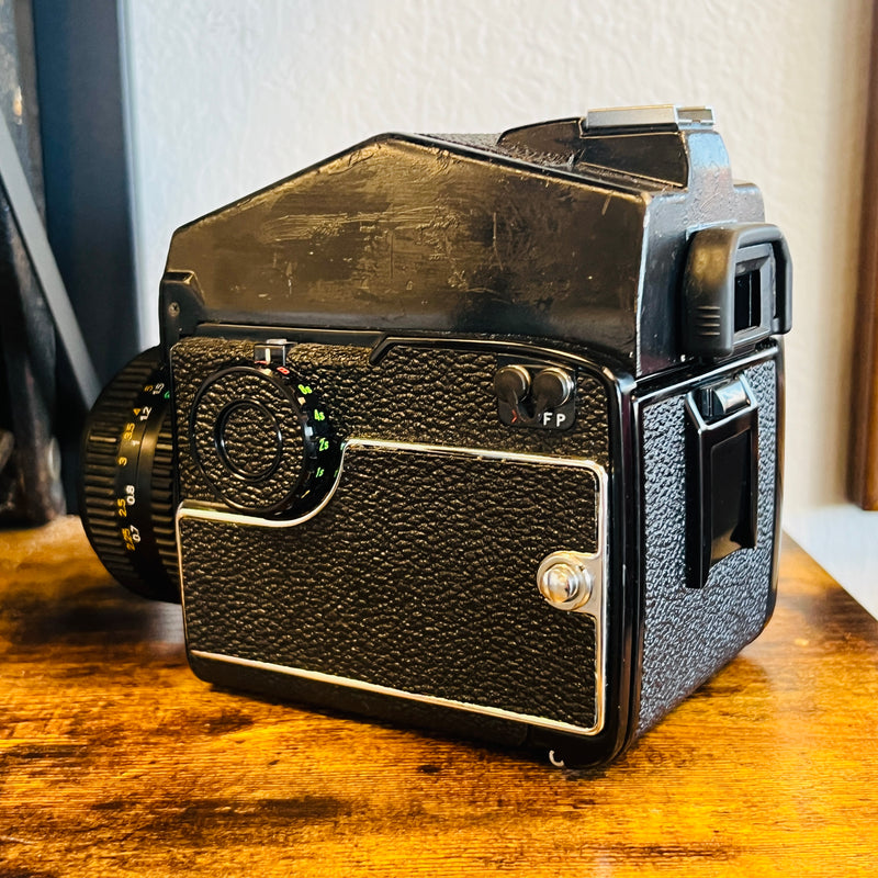 Mamiya M645 1000s + 80mm 2.8