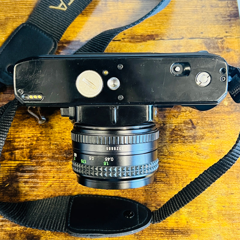 Minolta X-700 + MD Rokkor-X 50mm 1.4