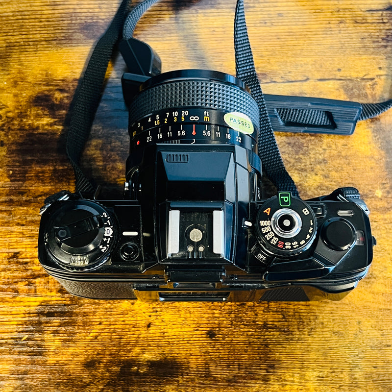 Minolta X-700 + Rokinon Automatic 28mm 2.8