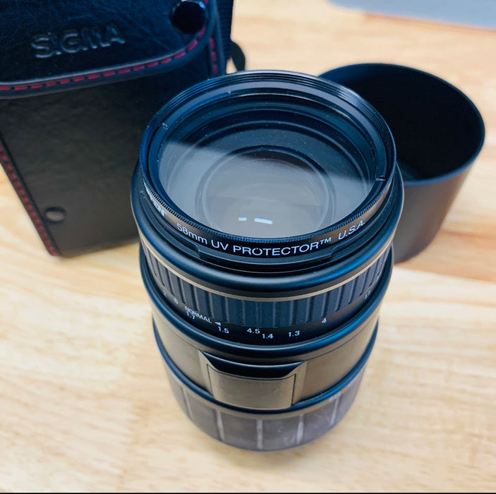 Sigma APO Macro F4-5.6 70-300mm for Nikon D {58}