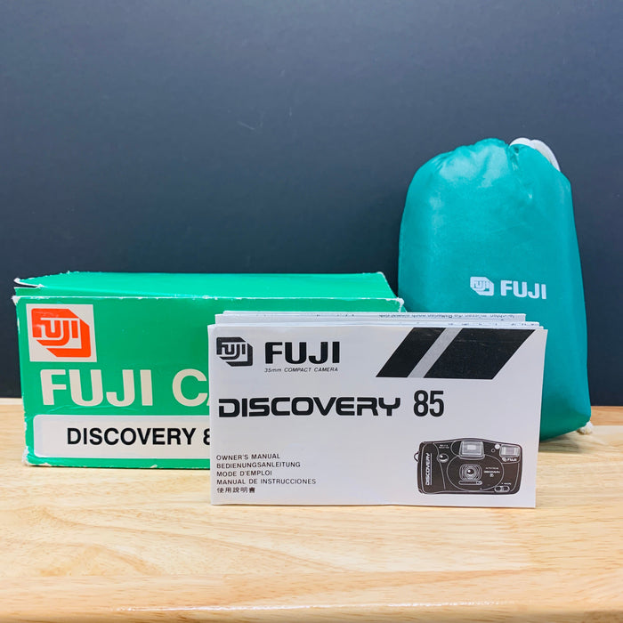 Fuji Discovery 90 35mm Point and Shoot Camera (with original box and bag)