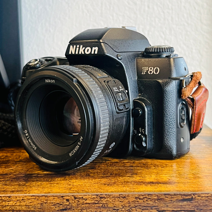 Nikon F80 + AF-S Nikkor 50mm 1.8 G