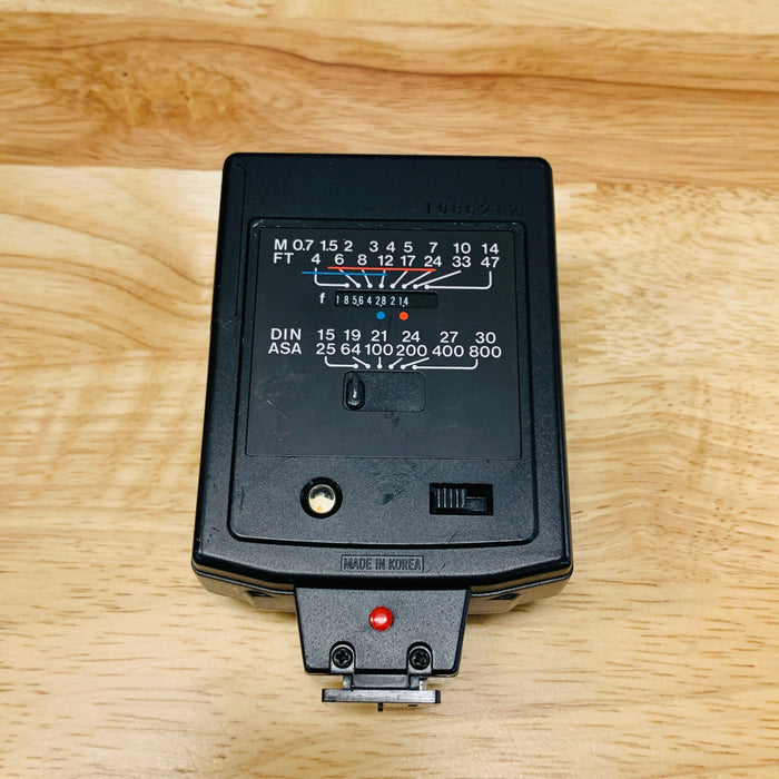 Vivitar Auto Thyristor 225 Flash