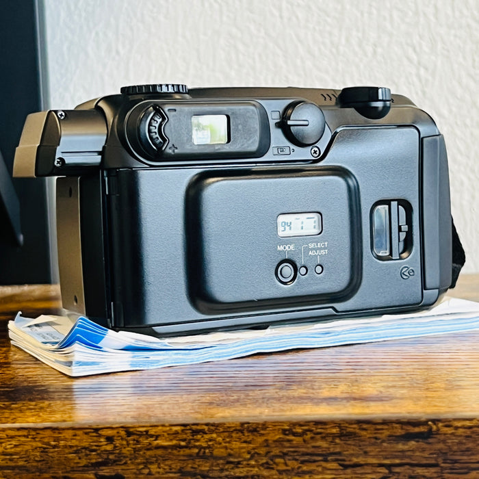 Pentax IQZoom 200