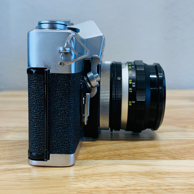 Petri FT 35mm SLR Camera