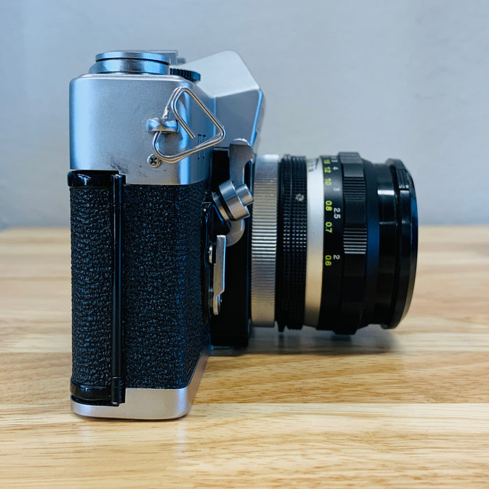 Petri FT 35mm SLR Camera