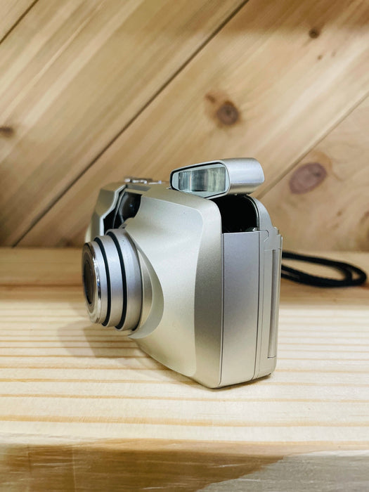 Olympus Stylus Epic Zoom 170 35mm Point and Shoot