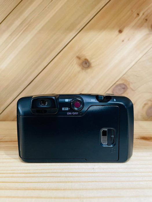 Pentax IQZoom 115-s 35mm point and shoot film camera