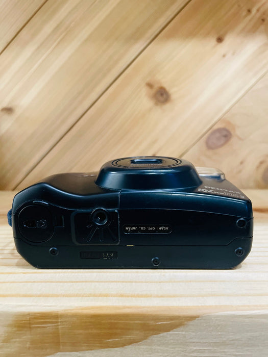 Pentax IQZoom 115-s 35mm point and shoot film camera