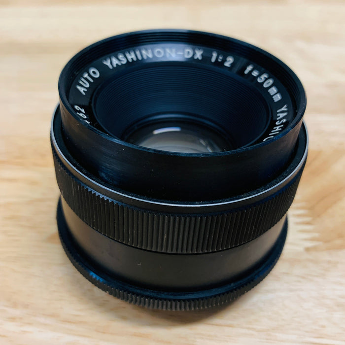 Yashica 50mm f/2 Auto Yashinon-DX M42 Screw Mount Lens {52}