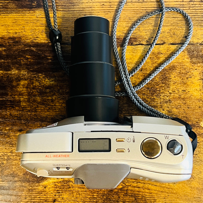 Olympus Infinity Stylus Zoom 140 Deluxe