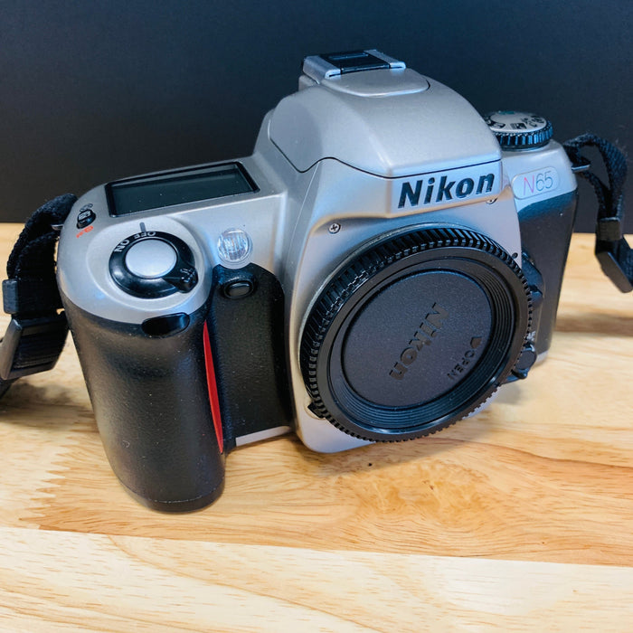 Nikon N65 Silver 35mm Camera Body