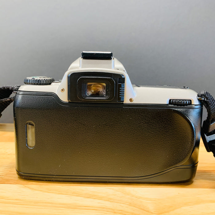 Nikon N65 Silver 35mm Camera Body