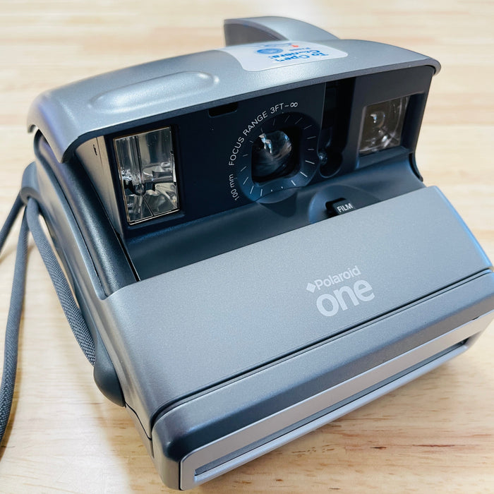 Polaroid One 600 Instant film camera with built in flash