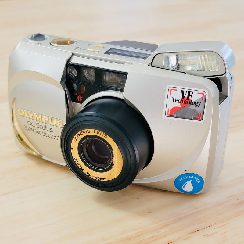 Olympus Infinity Stylus Zoom 140 Deluxe