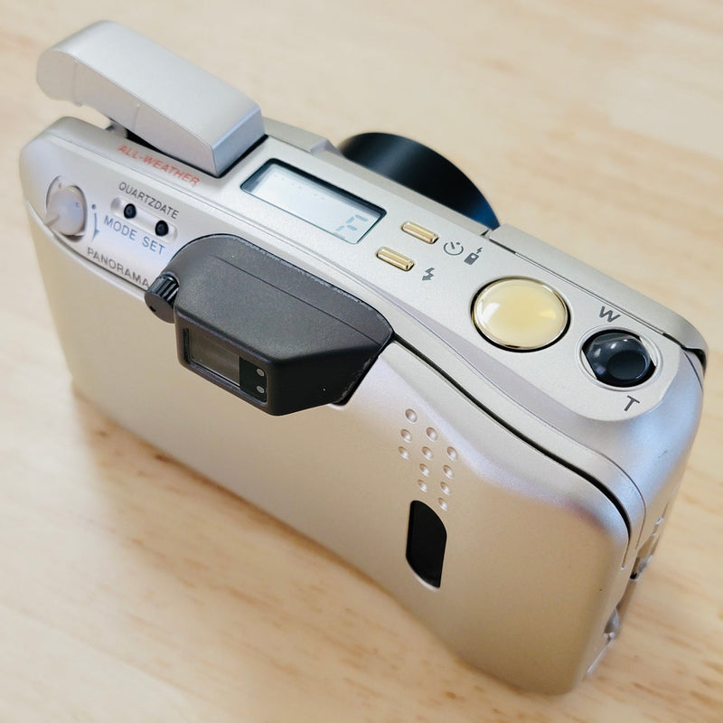 Olympus Infinity Stylus Zoom 140 Deluxe