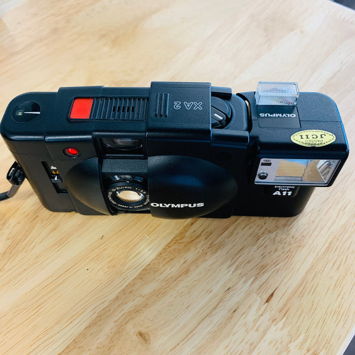 Olympus XA2 35mm Camera, Black with A11 Flash
