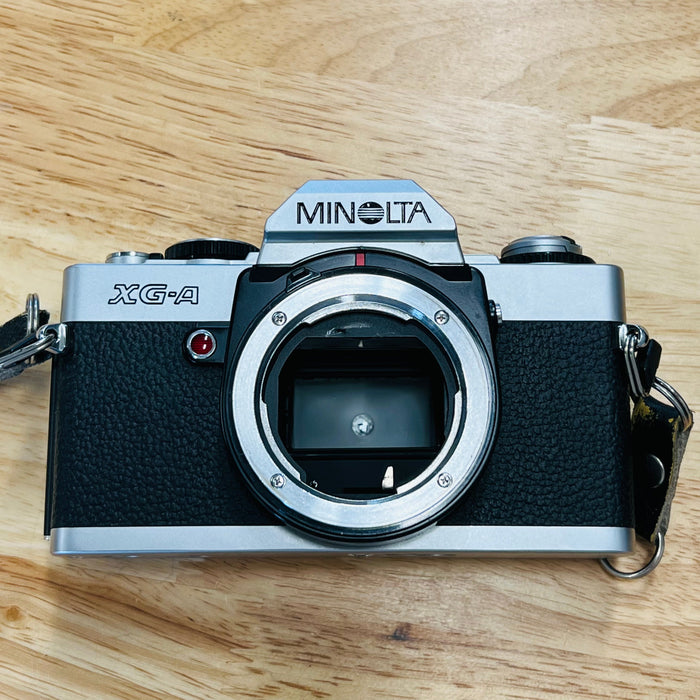 Minolta XG-A + MD 50mm 1.7