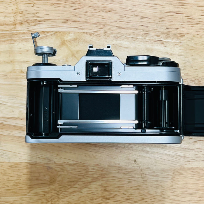 Canon AE-1 + 50mm 1.8