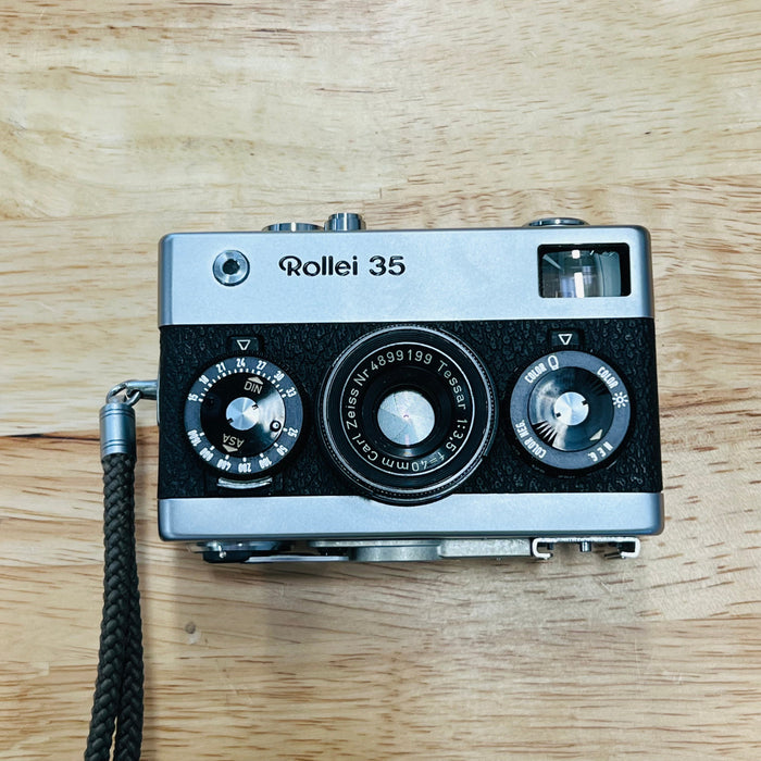 (Refurbished) Rollei 35 with Carl Zeiss Tessar 40mm 3.5