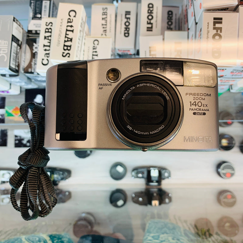 Minolta Freedom Zoom 140 EX Panorama Date 35mm Film Point and Shoot