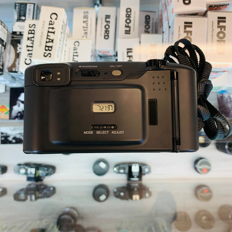 Minolta Freedom Zoom 140 EX Panorama Date 35mm Film Point and Shoot