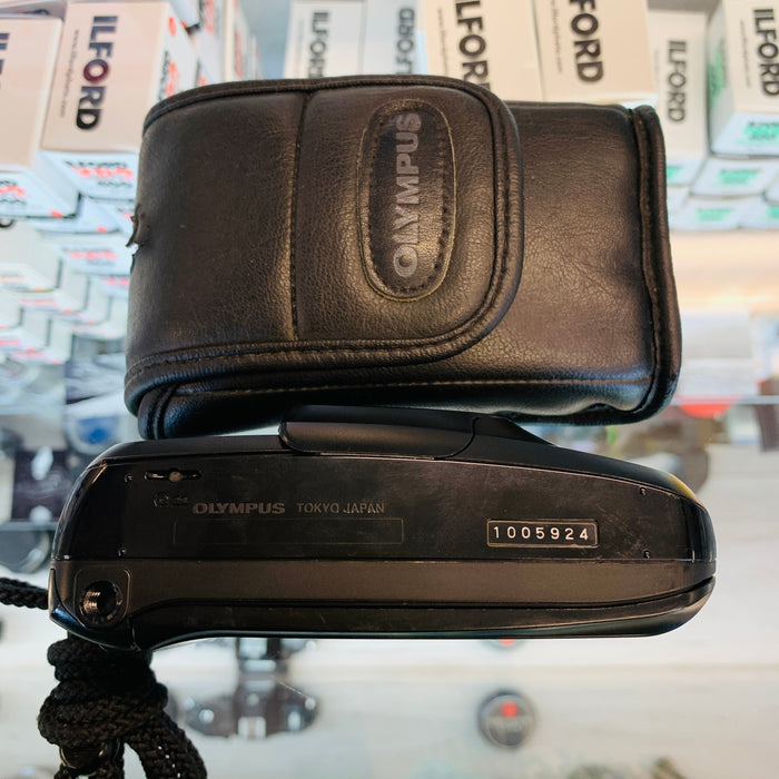 Olympus Infinity Stylus Zoom DLX 35mm Point and Shoot Film Camera