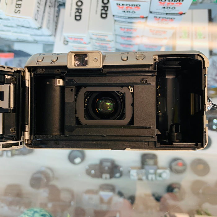 Minolta Freedom Zoom 115 Date Multi AF Point and Shoot