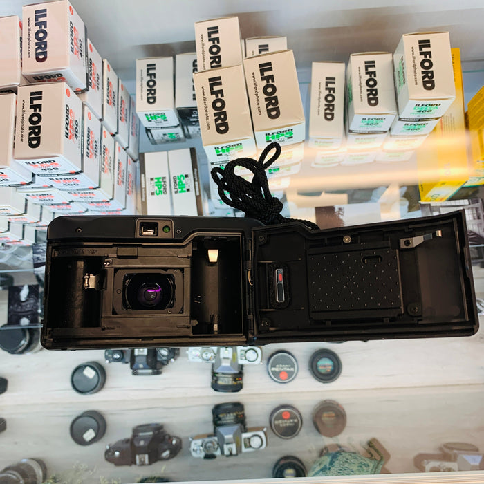 Minolta Freedom Zoom 90 35mm Point and Shoot Film Camera Serial No: 33102807