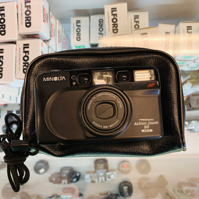 Minolta Freedom Zoom 90 35mm Point and Shoot Film Camera Serial No: 33102807