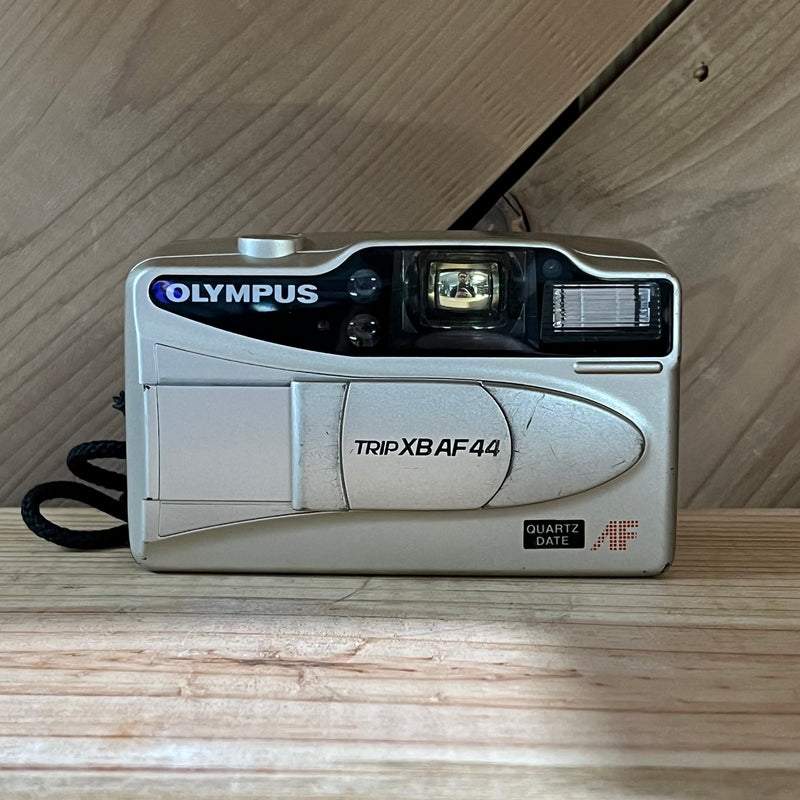 Olympus Trip XB AF 44 Quartz Date 35mm Point & Shoot Camera