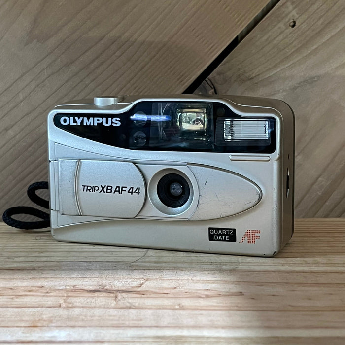Olympus Trip XB AF 44 Quartz Date 35mm Point & Shoot Camera