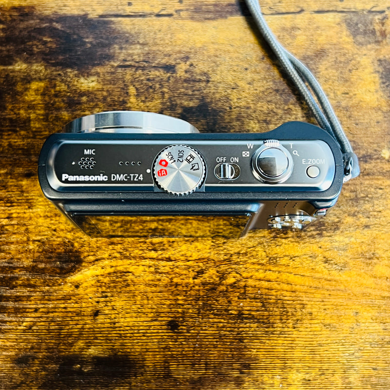 Panasonic DMC-TZ4