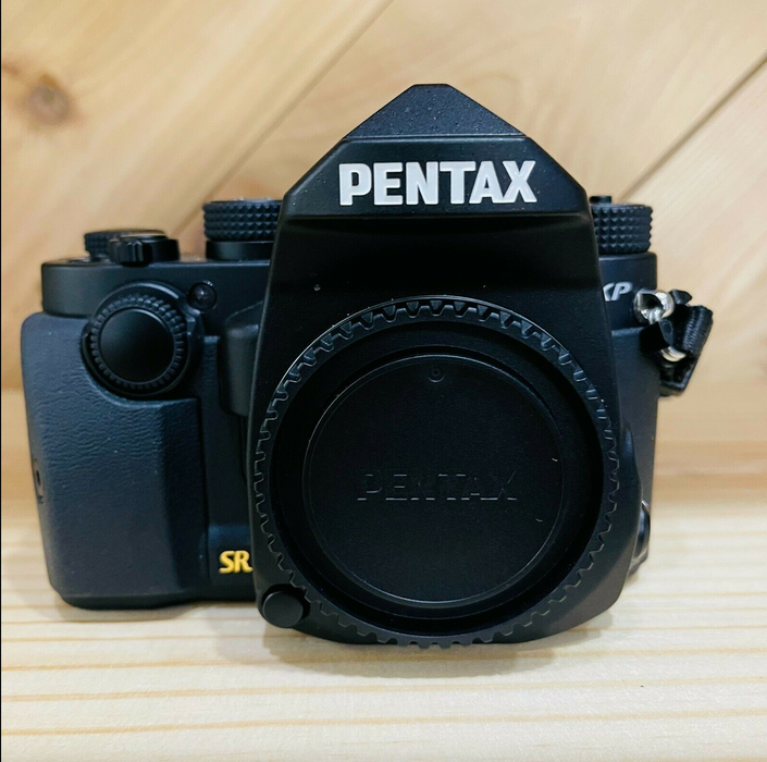 PENTAX KP (Body Only) - Excellent Condition 24 MP