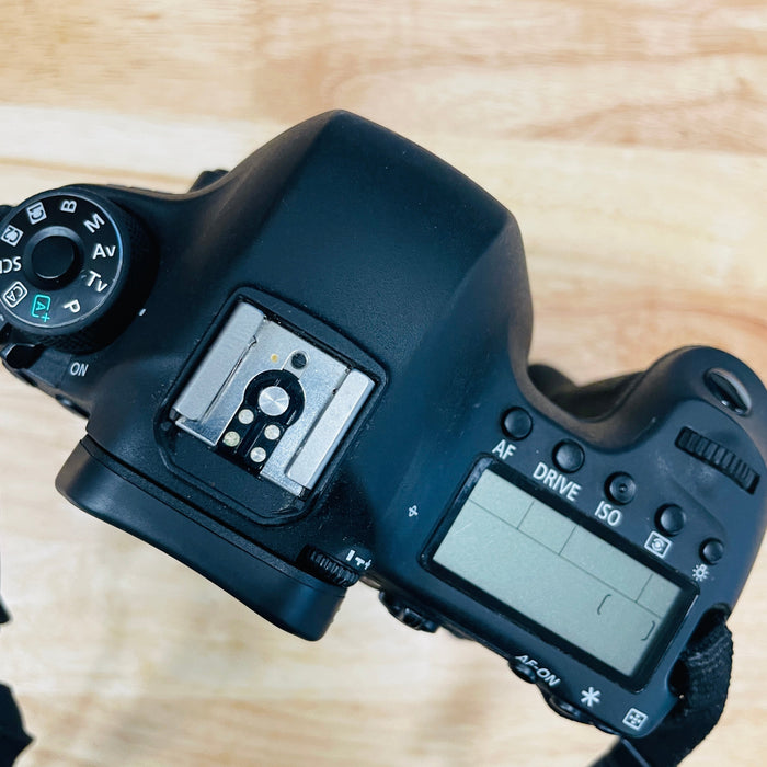 USED Canon EOS 6D DSLR Camera Body {20.2MP}