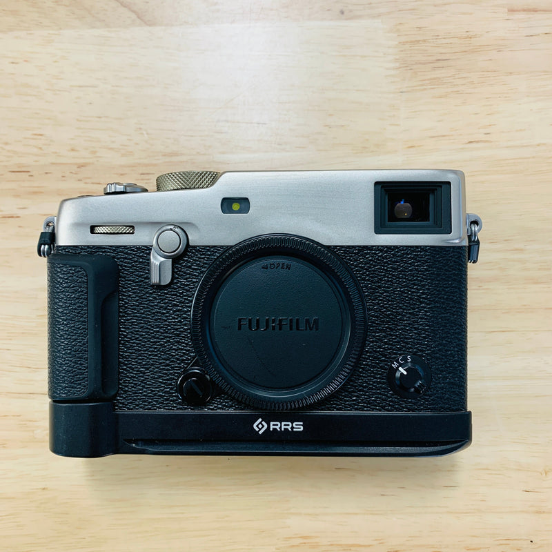 Fuji X-Pro 3 - Dura Silver Body Only (1,800 Shutter Clicks)