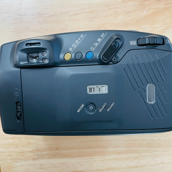 PENTAX Zoom 105-R 35mm Point and Shoot Camera