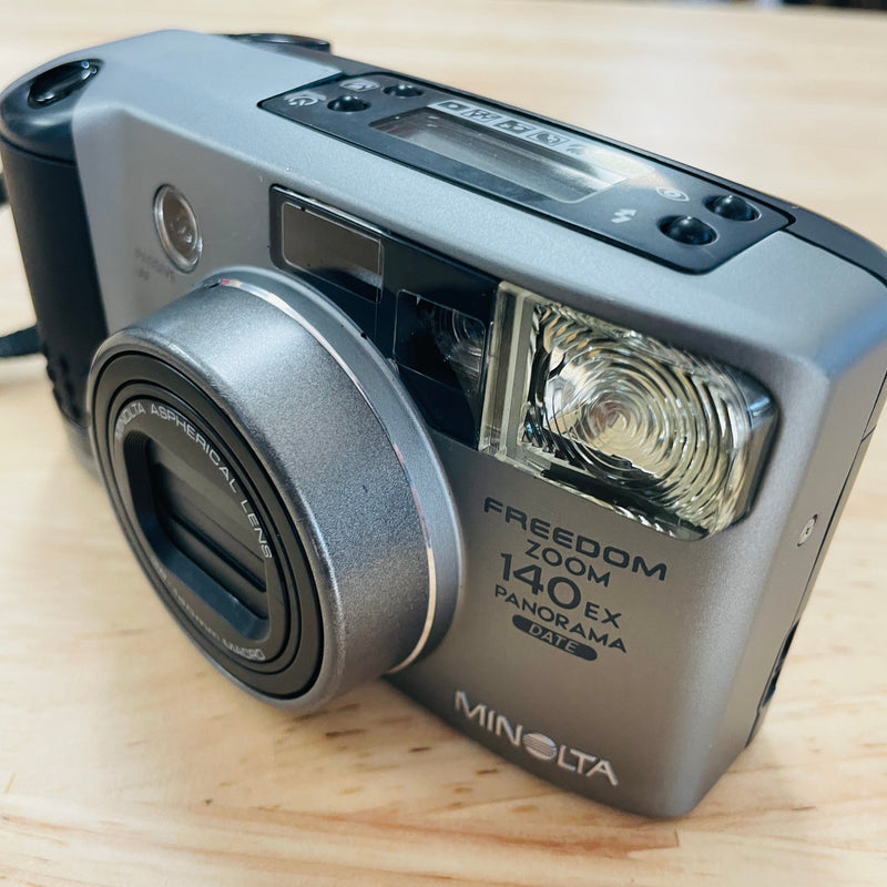 Minolta Freedom Zoom 140EX 35mm Point & Shoot "AS IS"