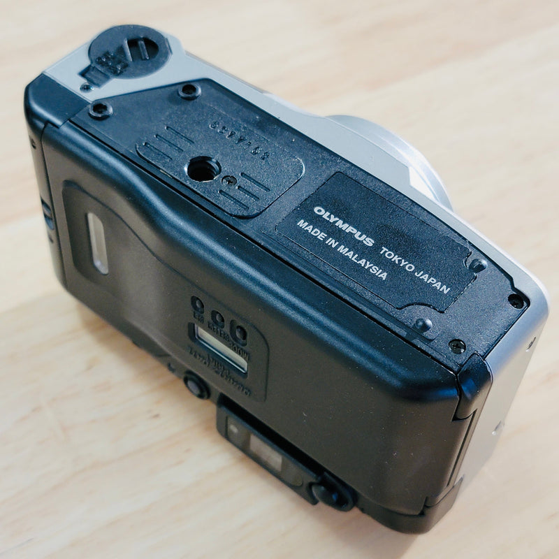 Olympus Superzoom 115 35mm Film Camera