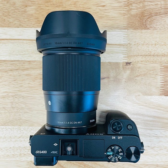 USED Sony a6400 Mirrorless Digital Camera Body, & 16mm Sigma Lens Black {24.2MP} 250 Shutter count!