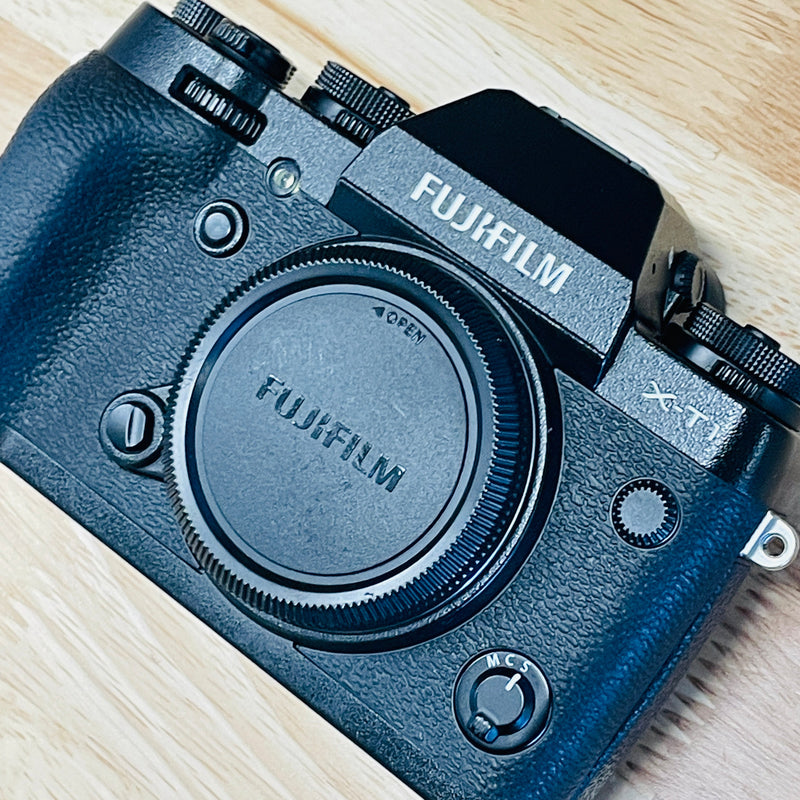 USED Fuji X-T1 under Shutter Count under 100 !!!