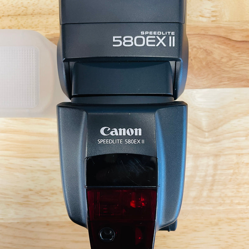 Canon Speedlite 580EX II Flash {Bounce, Swivel, Zoom}