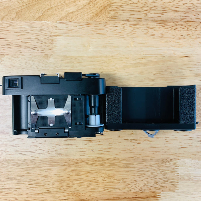 Leica CL # w/ 40mm f/2.0 Leica Summicron