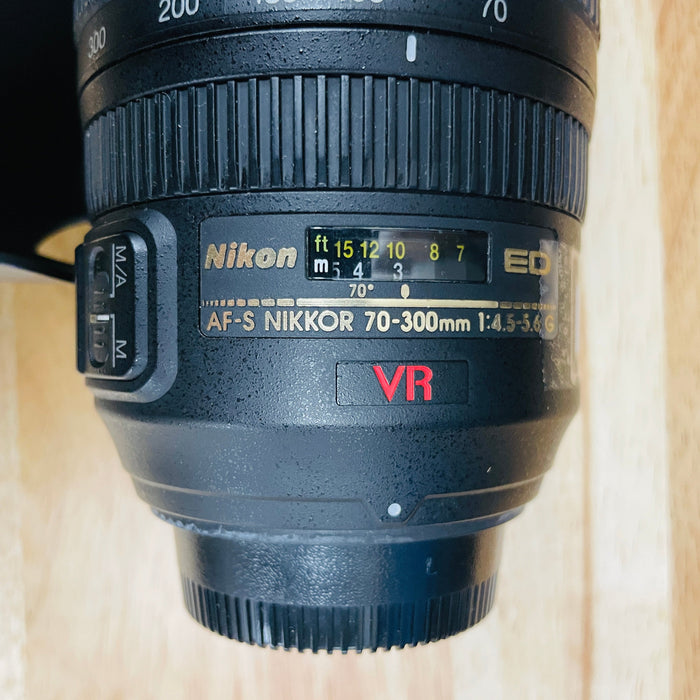 USED Nikon AF-S NIKKOR 70-300mm f/4.5-5.6 G ED VR Autofocus IF Lens {67}