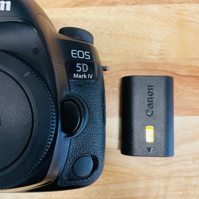 USED Canon EOS 5D Mark IV DSLR Camera Body {30.4MP}