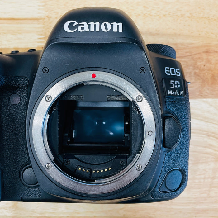USED Canon EOS 5D Mark IV DSLR Camera Body {30.4MP}
