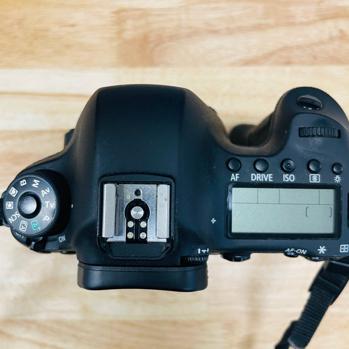 USED Canon EOS 6D DSLR Camera Body {20.2MP}