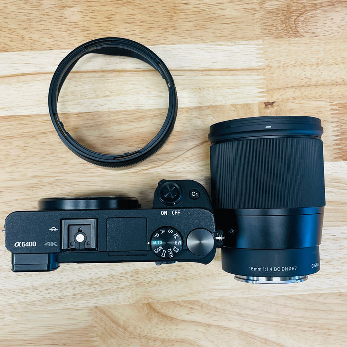 USED Sony a6400 Mirrorless Digital Camera Body, & 16mm Sigma Lens Black {24.2MP} 250 Shutter count!