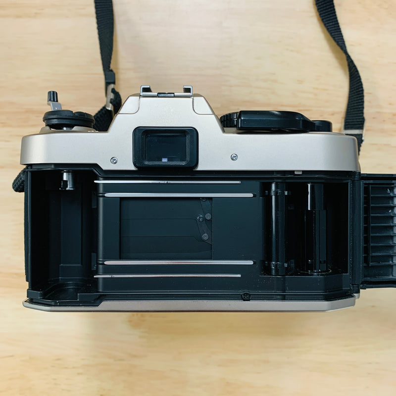 Nikon FM10 w/ 35-70mm f/3.5 Nikkor Zoom