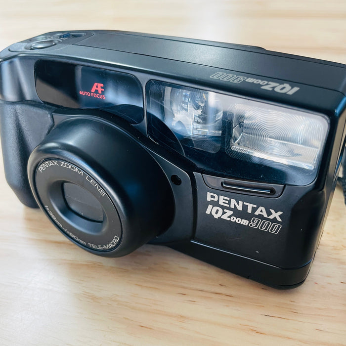 Pentax IQZoom 900 Point And Shoot